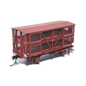 ON TRACK MODELS Victorian L Sheep Vans (6)