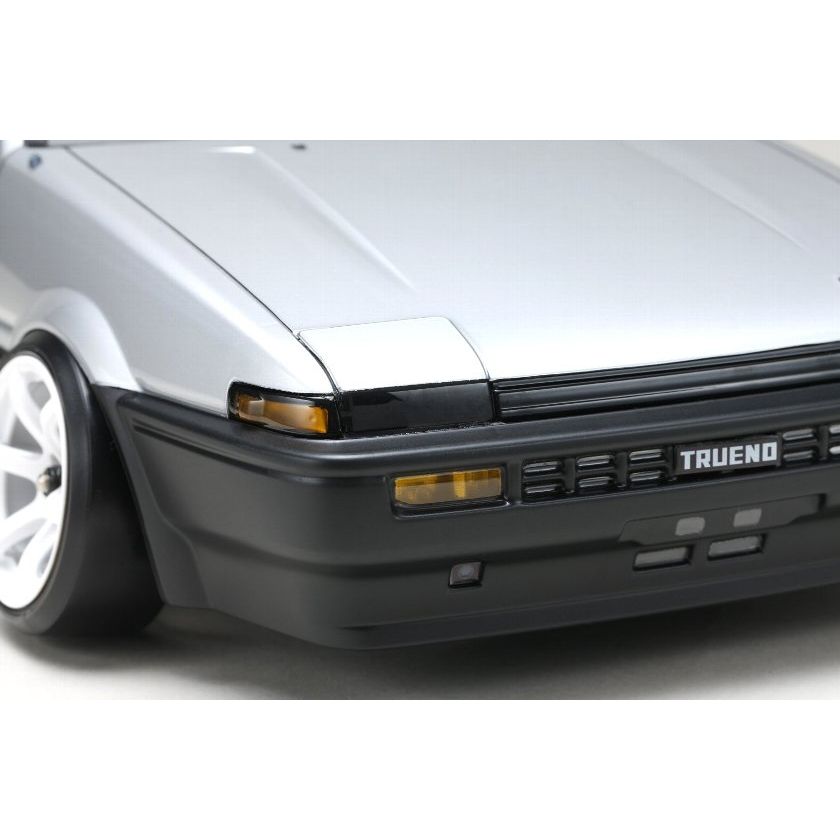 YOKOMO TOYOTA Sprinter Trueno (AE86) 2-Door Body Set