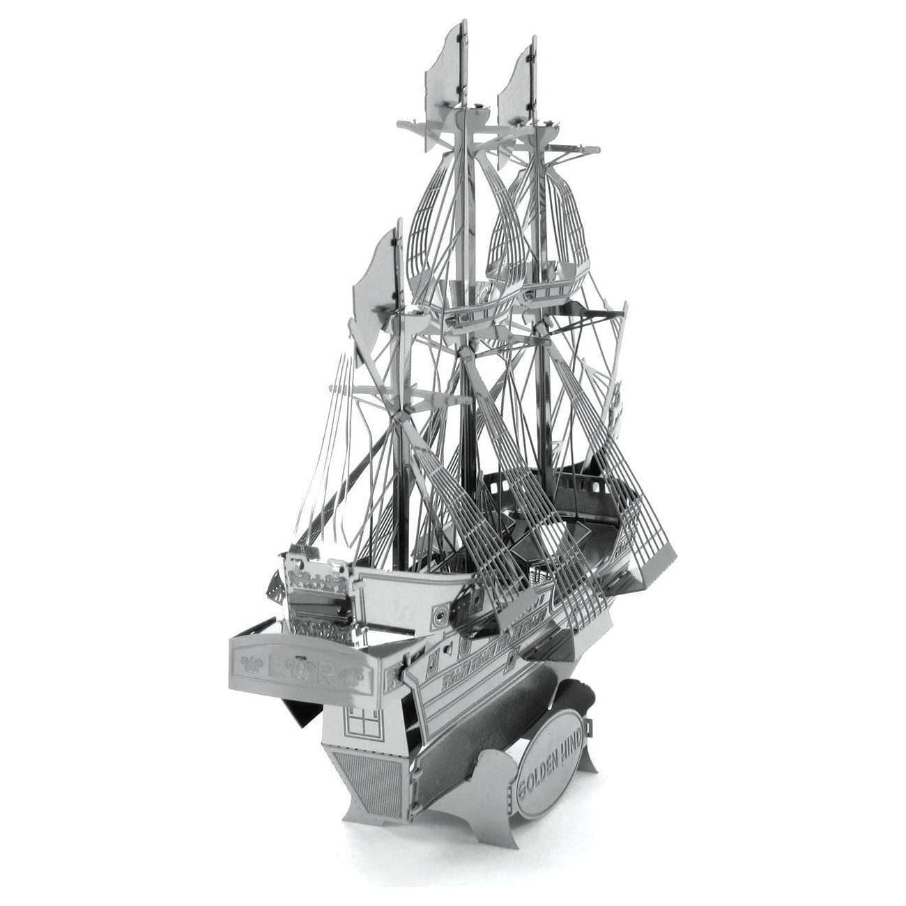 METAL EARTH Golden Hind
