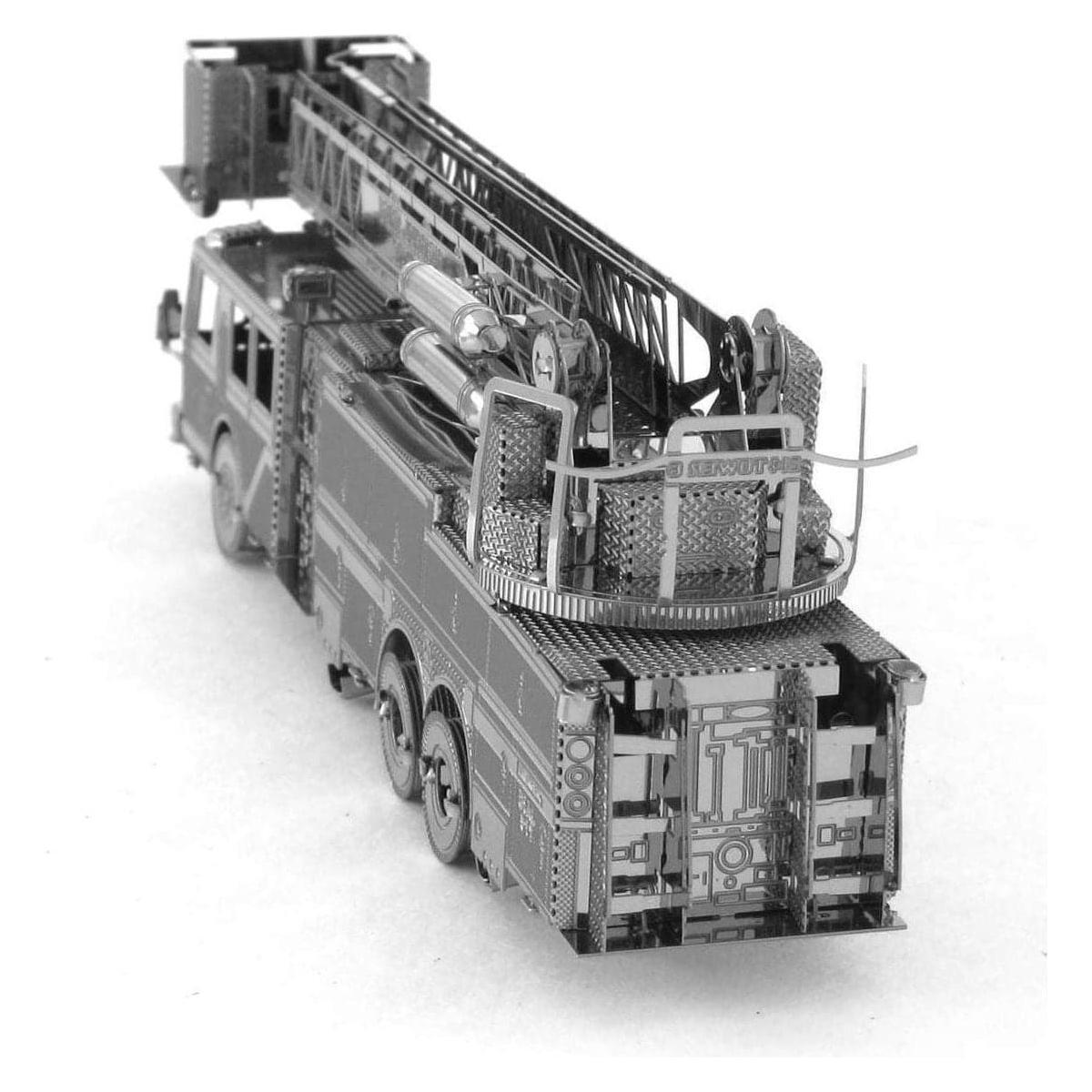 METAL EARTH Fire Truck