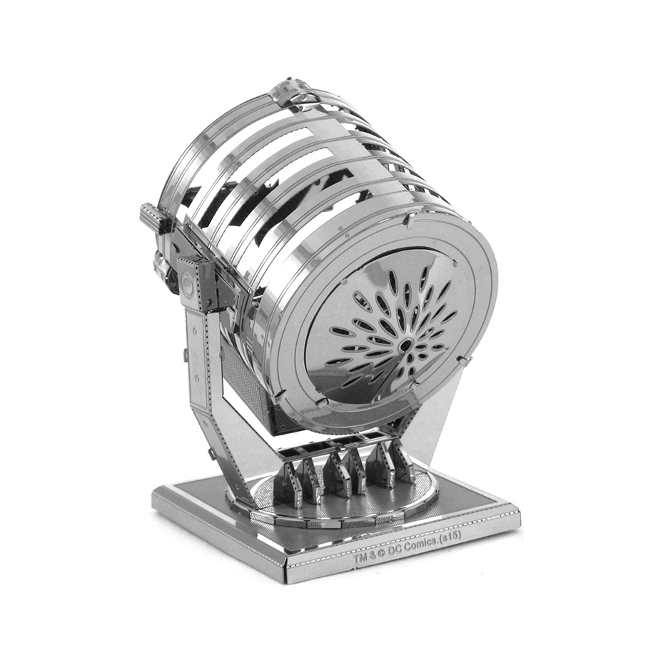 METAL EARTH Batman - The Dark Knight Bat Signal