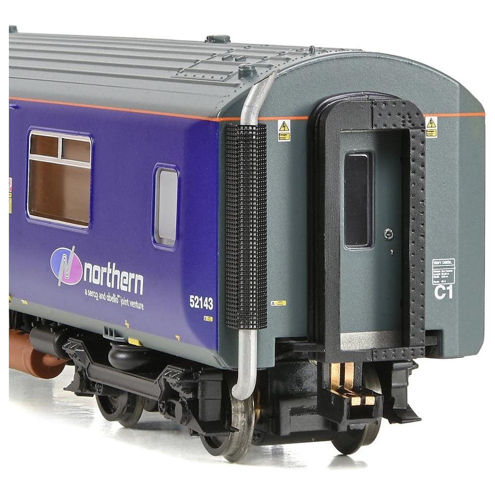 BRANCHLINE OO Class 150/1 2-Car DMU 150143 Northern Rail