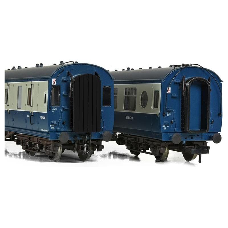 BRANCHLINE OO LMS 57ft 'Porthole' Brake Second Corridor BR Blue & Grey