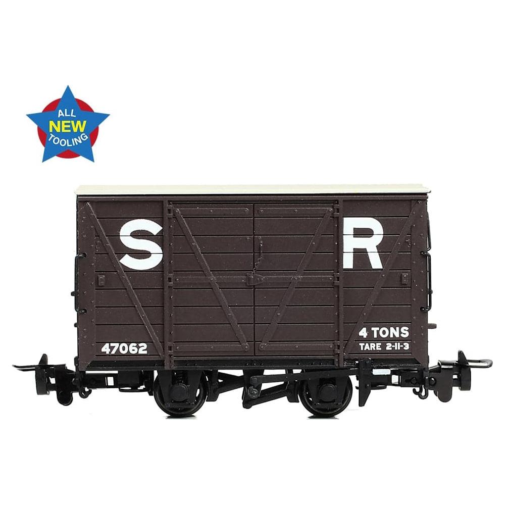 BACHMANN NARROW GAUGE OO9 RNAD Box Van SR Brown