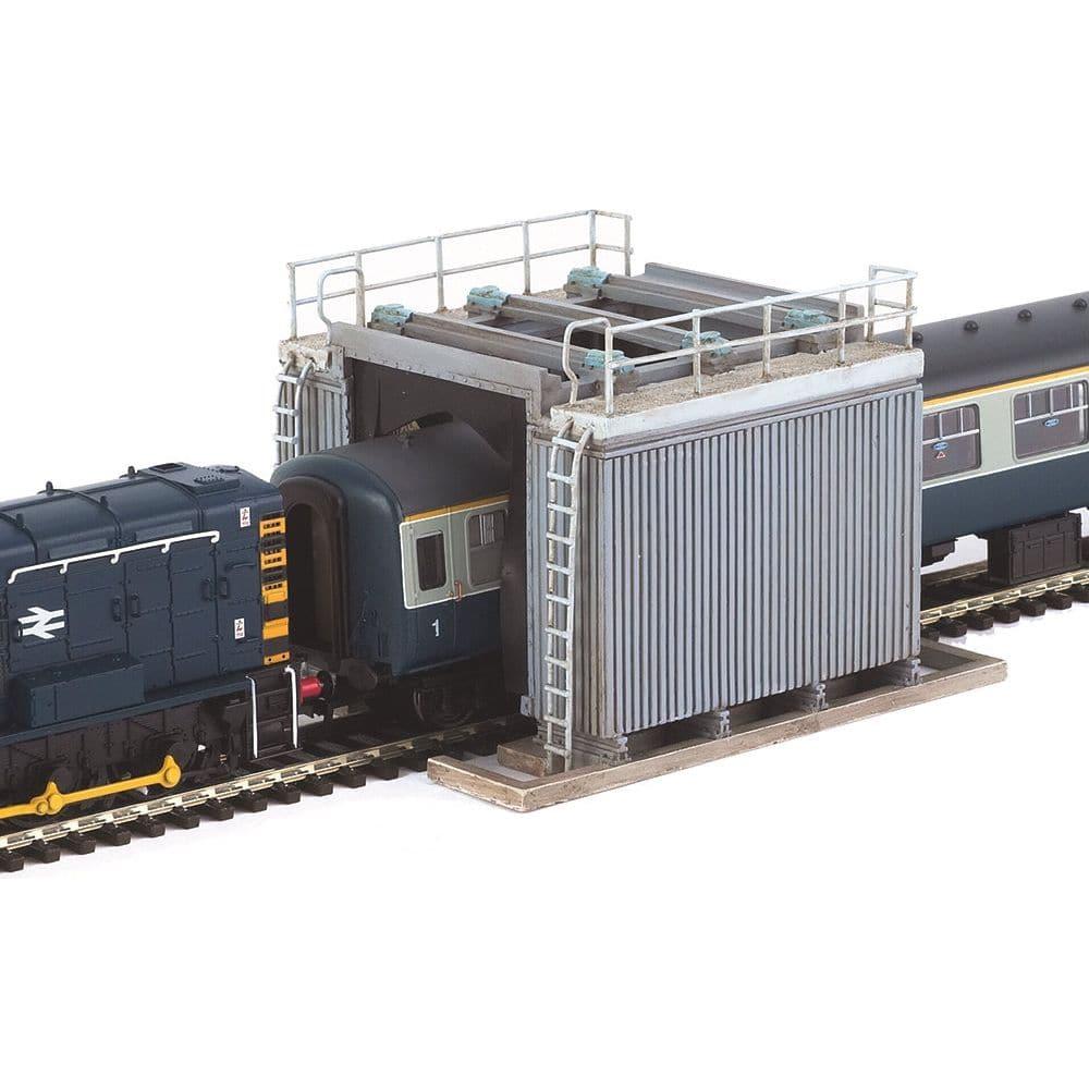 SCENECRAFT OO Coach Washing Plant