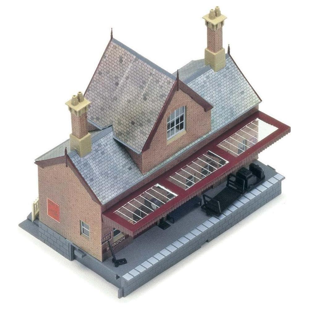 HORNBY OO BOOKING HALL
