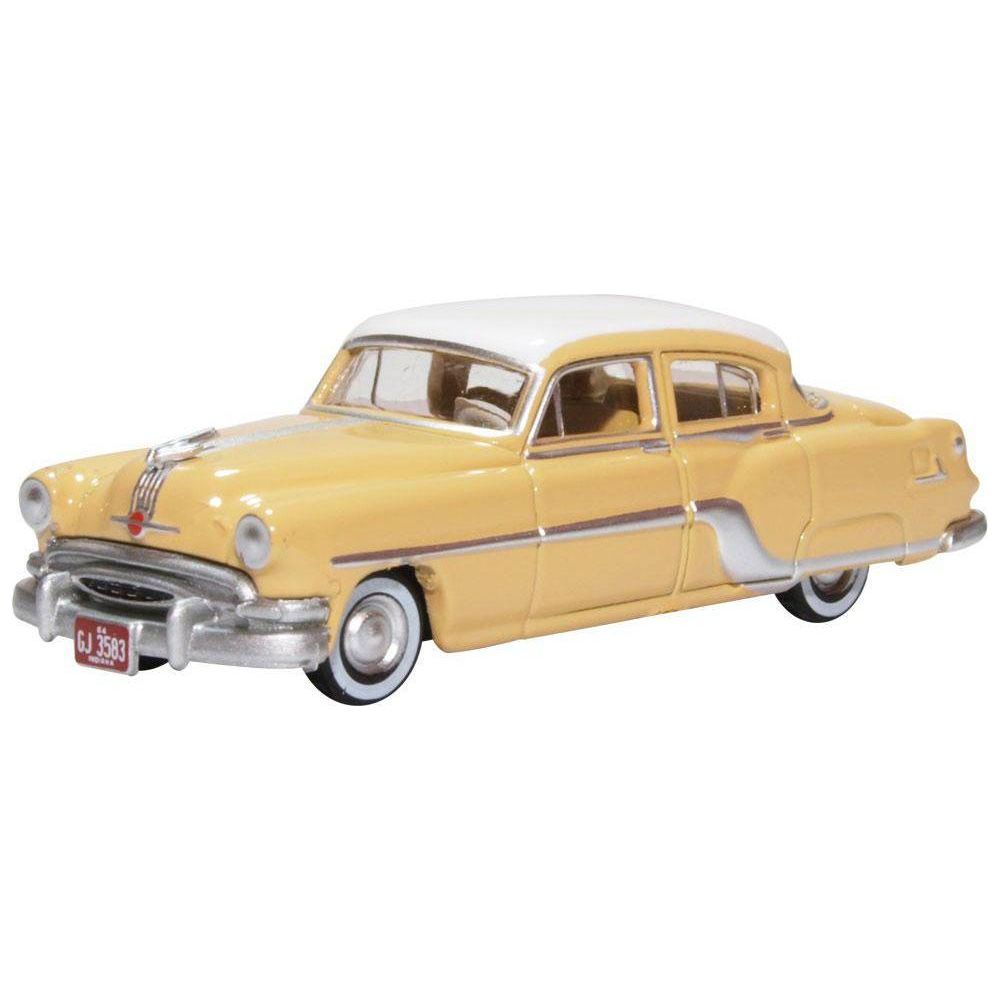 OXFORD 1/87 Pontiac Cheiftain 4 Door 1954 Winter White/Maiz