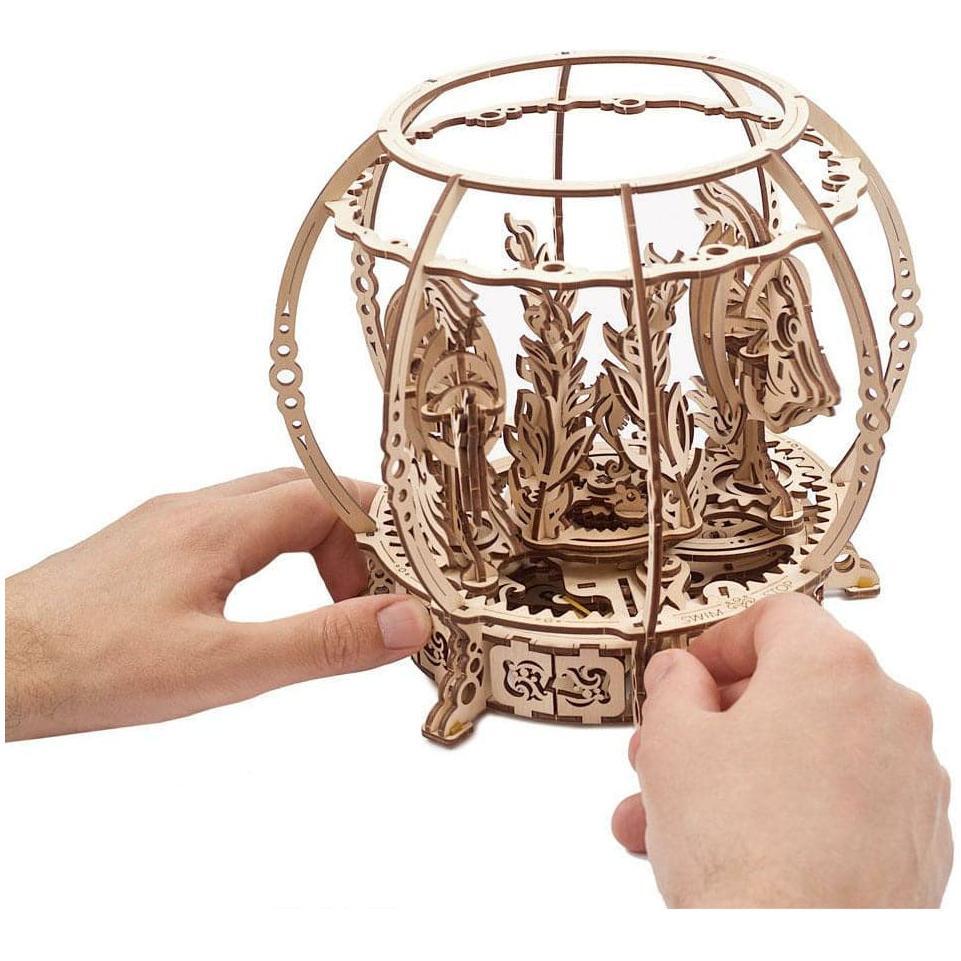 UGEARS Mechanical Aquarium