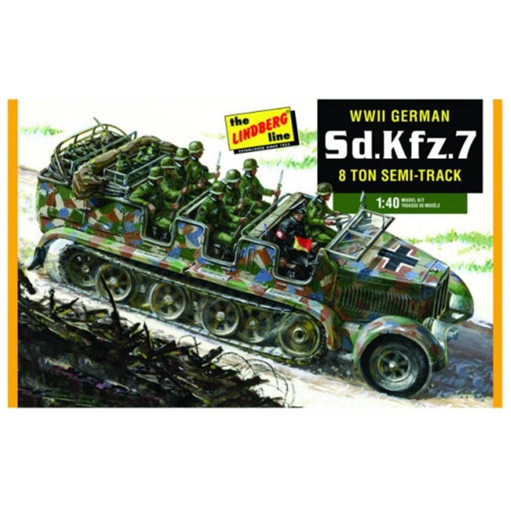 LINDBERG 1/40 German Half-Track Personal Carrier