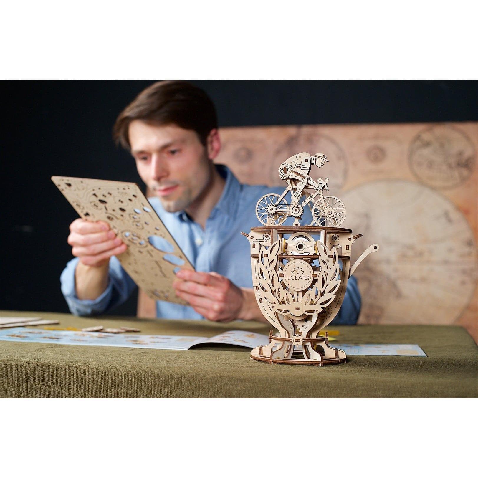 UGEARS Automaton Cyclist
