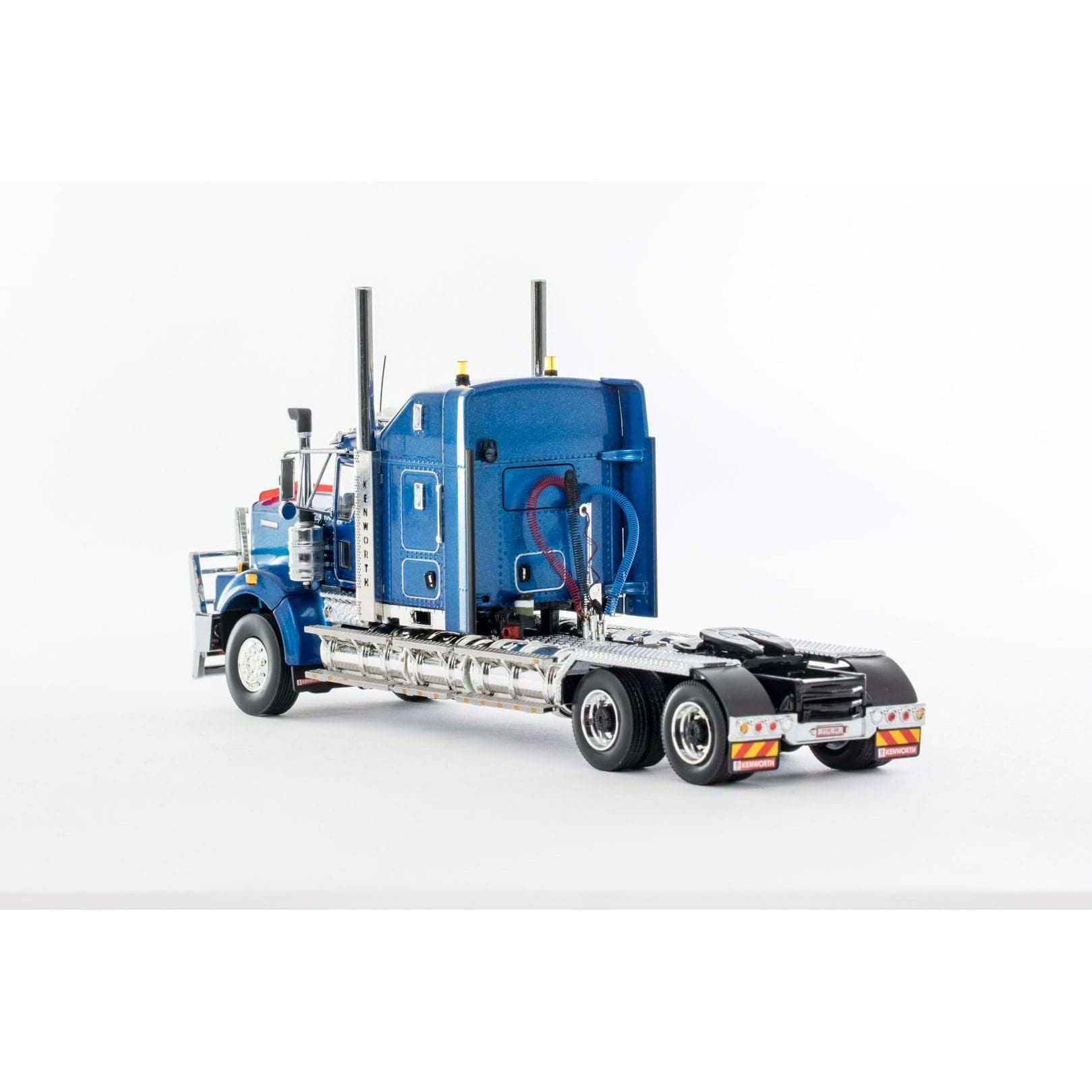 DRAKE 1/50 Kenworth C509 Sleeper Metallic Blue