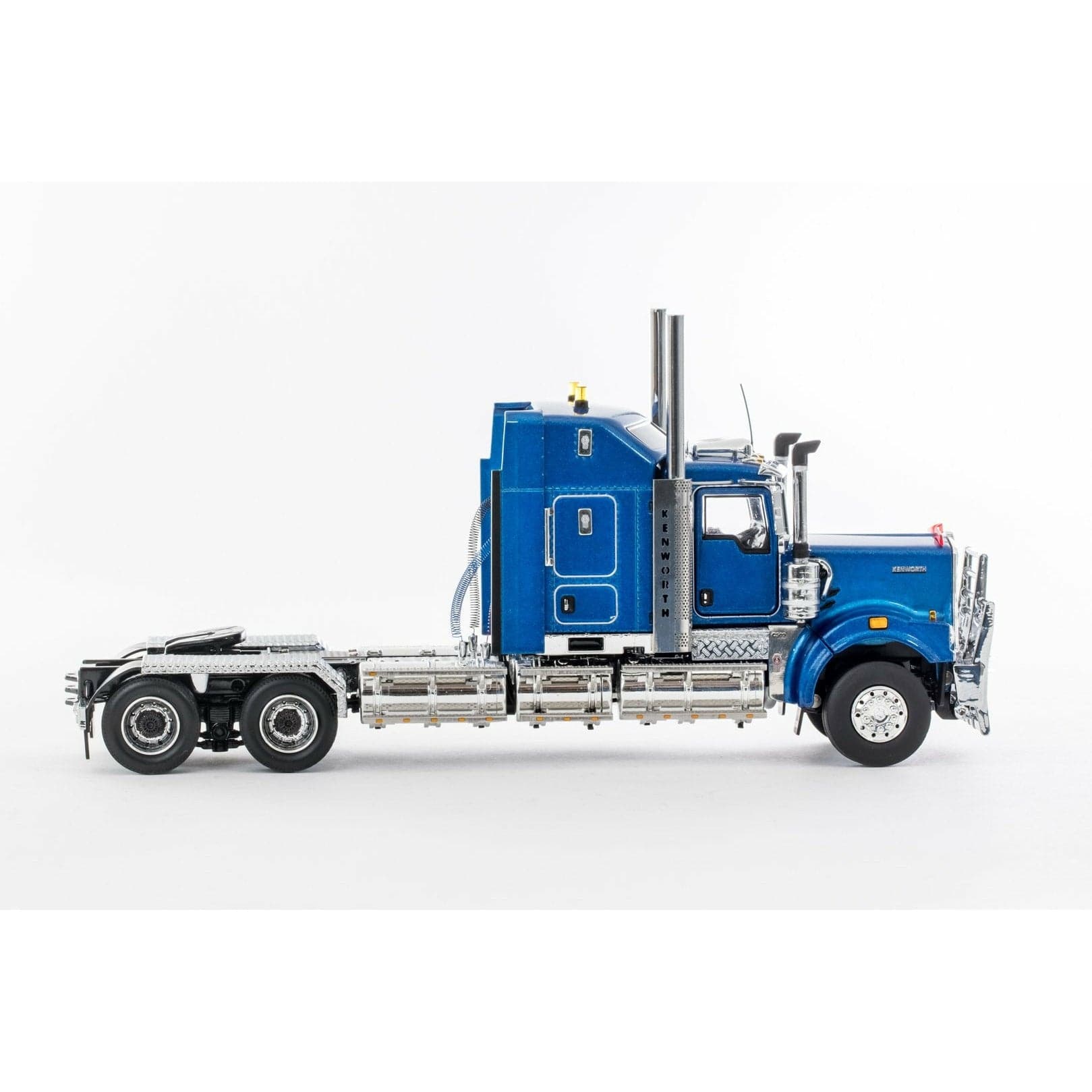 DRAKE 1/50 Kenworth C509 Sleeper Metallic Blue