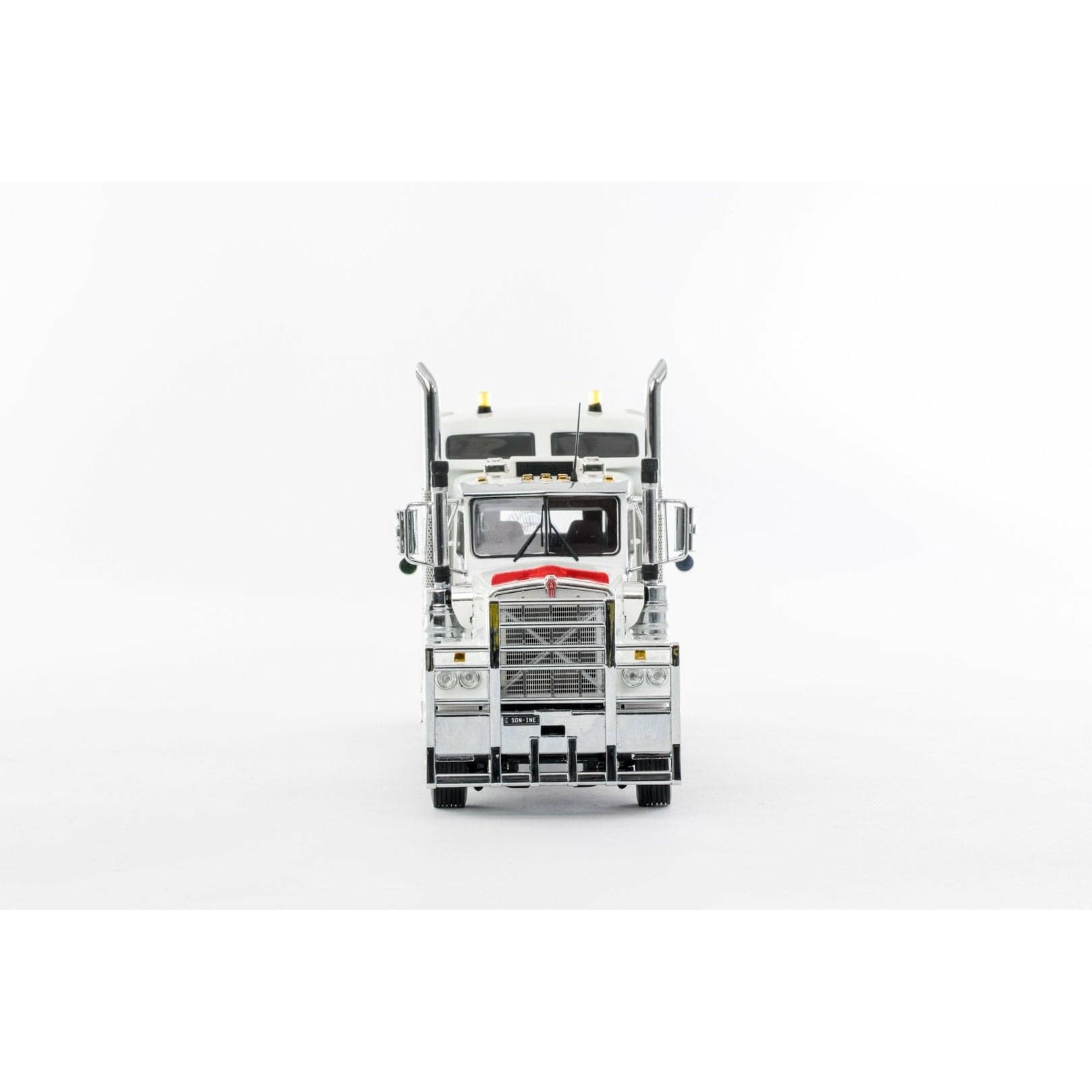 DRAKE 1/50 Kenworth C509 Sleeper White Black Chassis