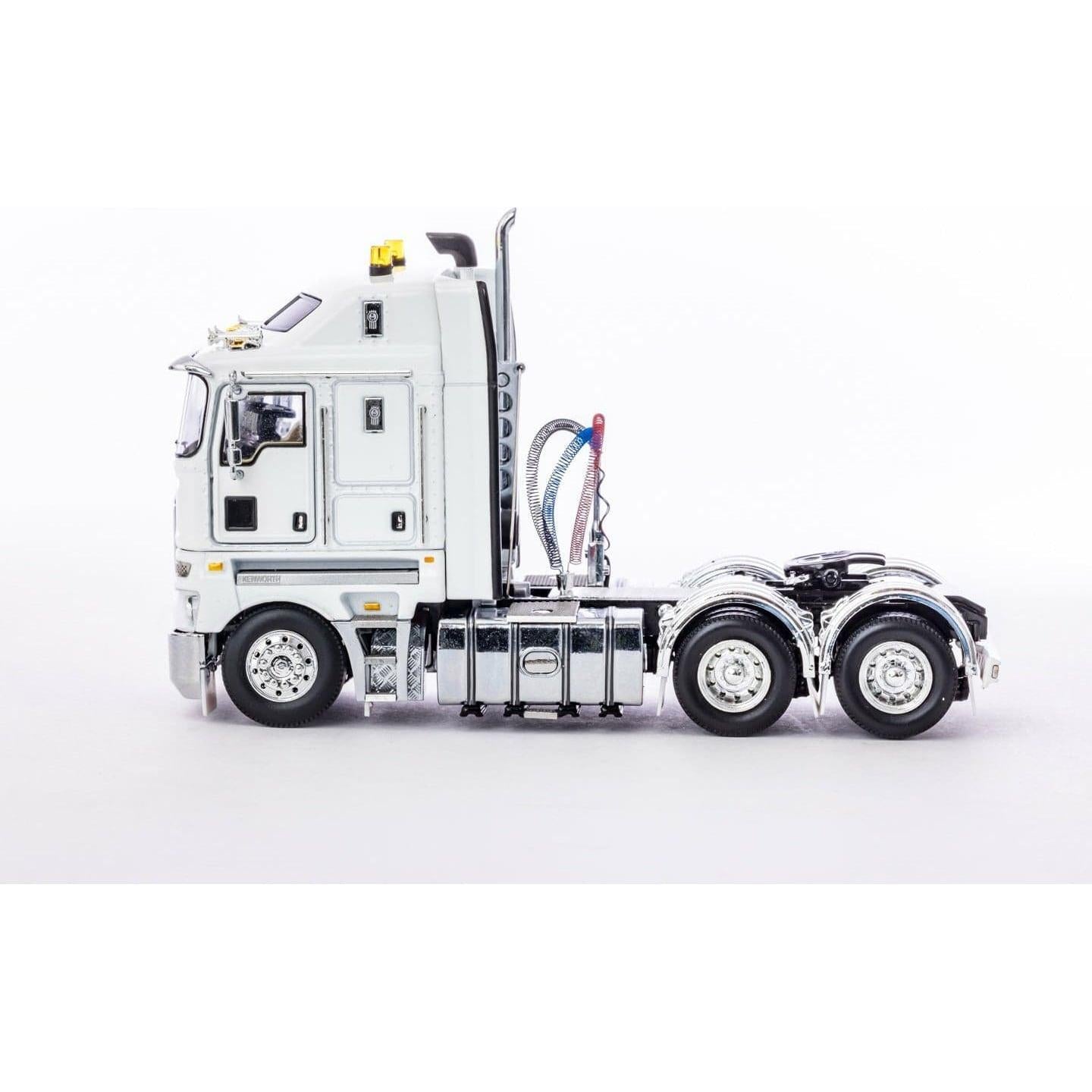 DRAKE 1/50 Kenworth K200 Truck White/Black 2.3 Cabin