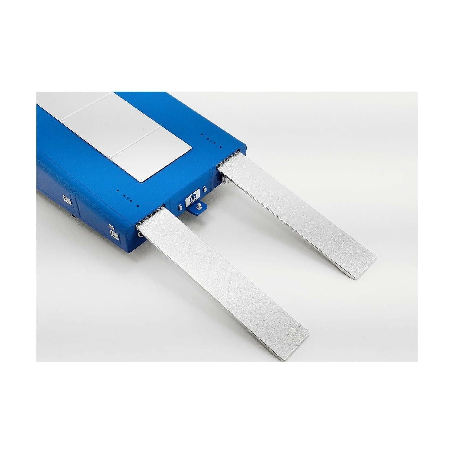 ACME 1/18 1970 Dodge D-300 Ramp Truck Corporate Blue