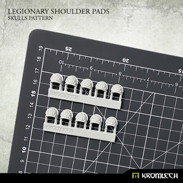 KROMLECH Legionary Shoulder Pads: Skulls Pattern (10)