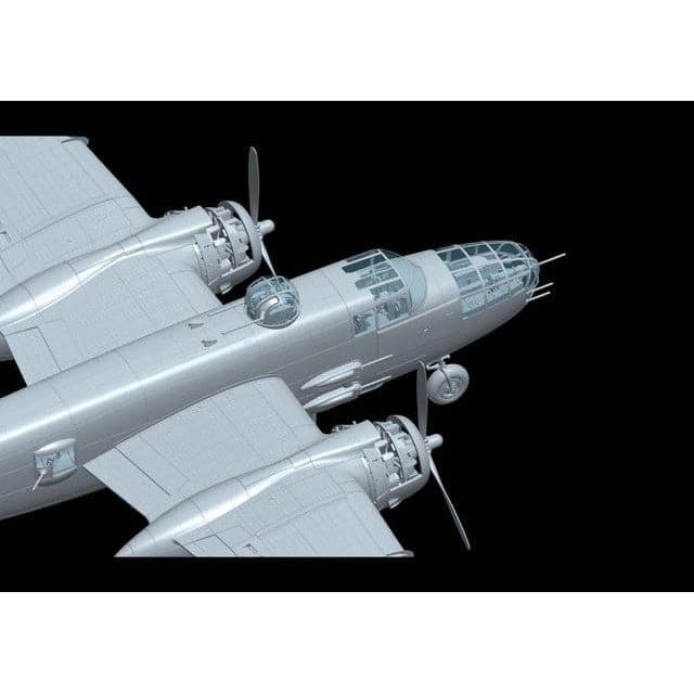 HONG KONG MODELS 1/48 B-25J Mitchell Glazed Nose