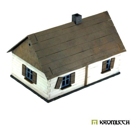 TABLETOP SCENICS Poland 1939 Wooden Cottage with Privy