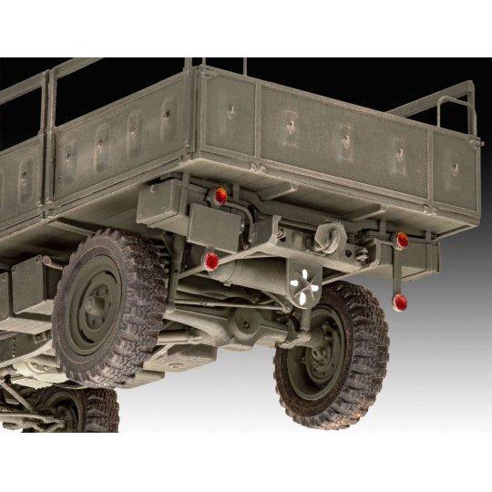 REVELL 1/35 Unimog 404 S