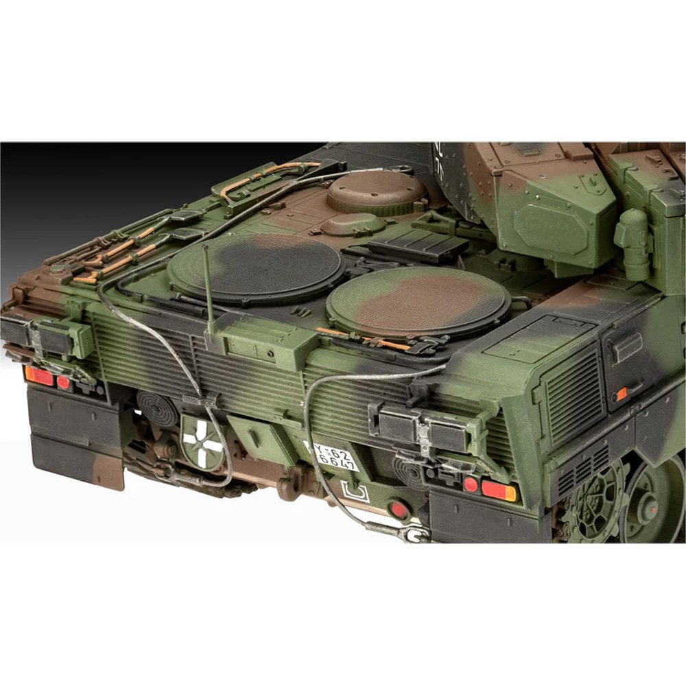 REVELL 1/35 Leopard 2A7A1