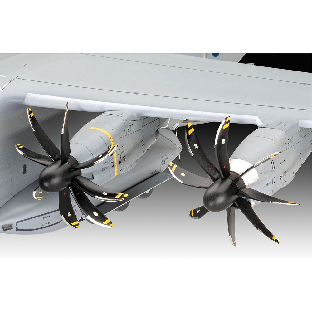 REVELL 1/72 Airbus A400M Atlas "RAF"