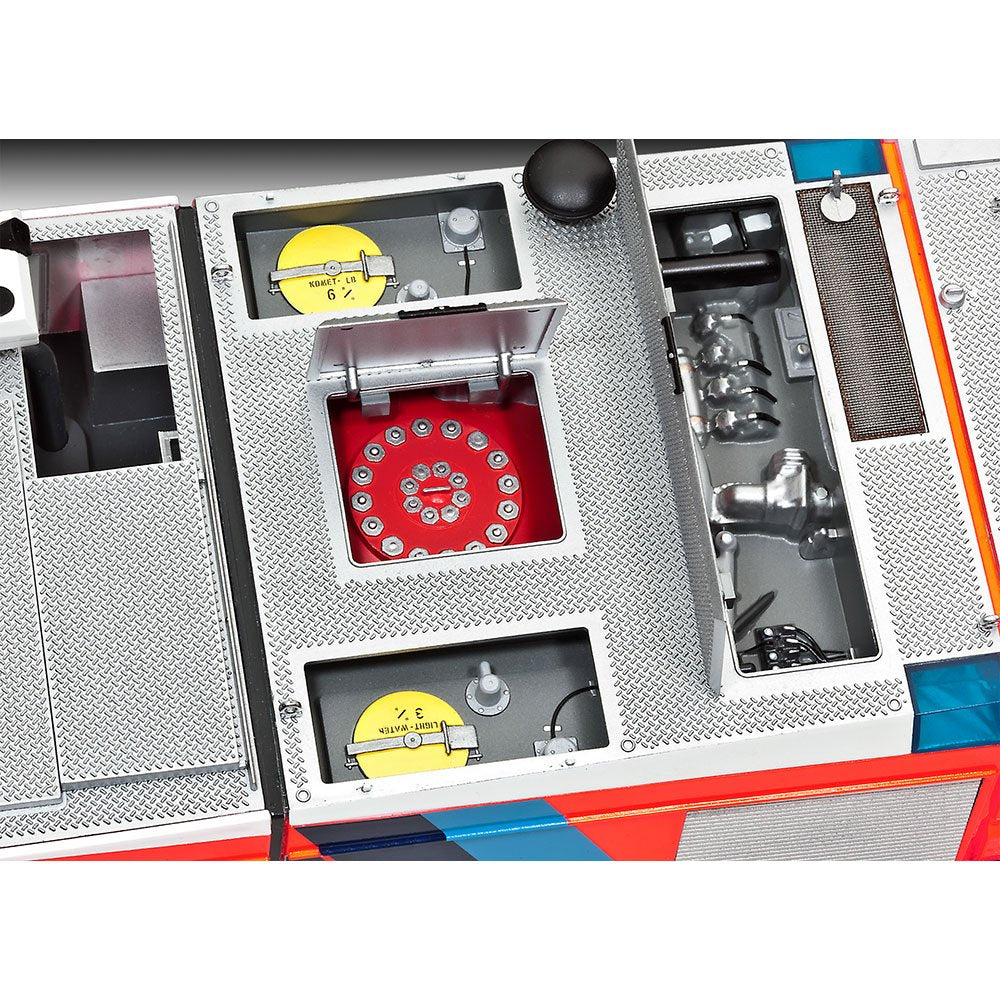 REVELL 1/24 GFLF Simba 8X8