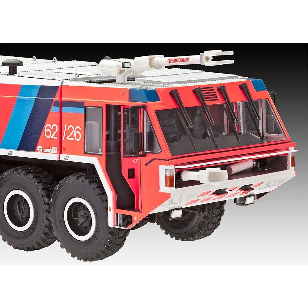 REVELL 1/24 GFLF Simba 8X8