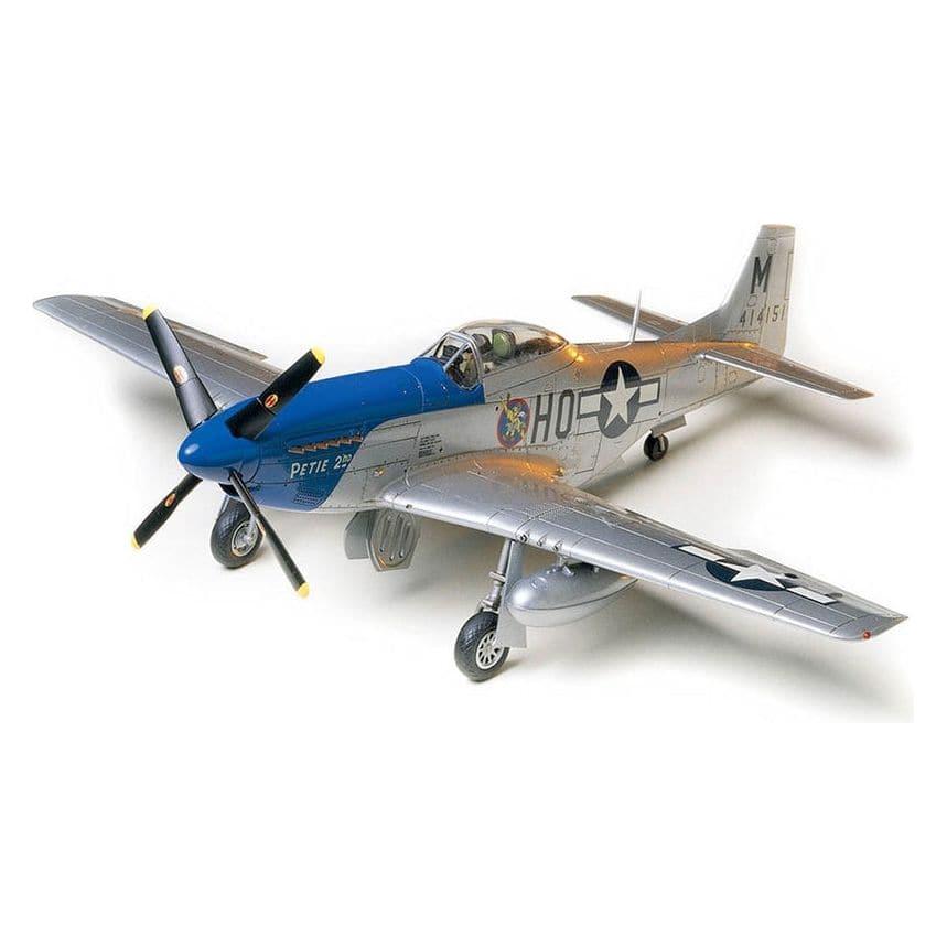 TAMIYA 1/48 North American P-51D Mustang 8th AF