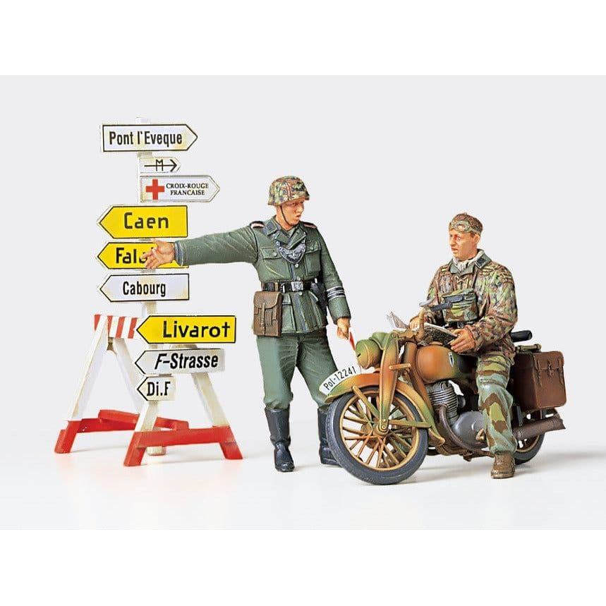 TAMIYA 1/35 German Motorcycle Orderly Set