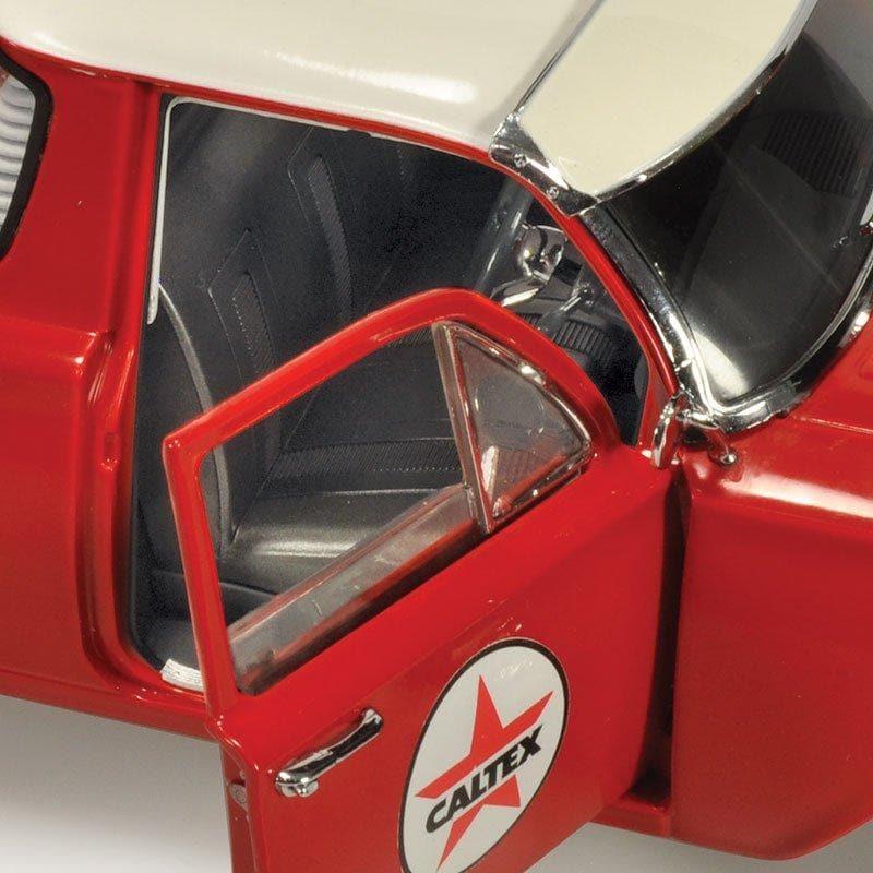 CLASSIC CARLECTABLES 1/18 Holden EH Utility Heritage Collection #6 Caltex