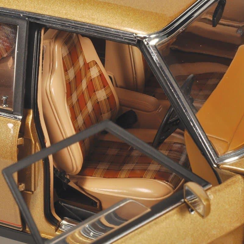 CLASSIC CARLECTABLES 1/18 Holden HZ GTS Sandlewood Metallic