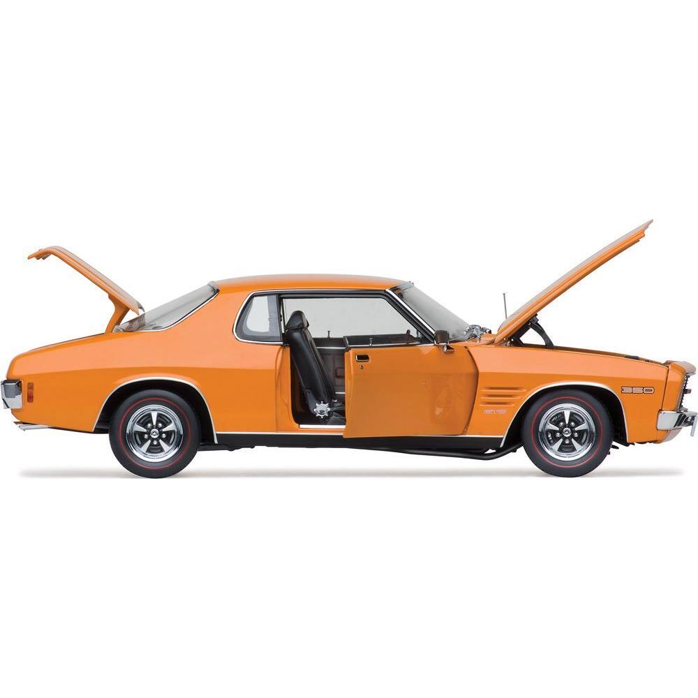 CLASSIC CARLECTABLES Holden HQ Monaro GTS Coupe - The Lone O'Ranger