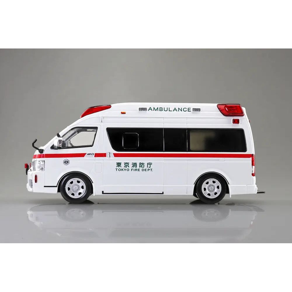 AOSHIMA 1/32 Toyota Hi-Medic Ambulance