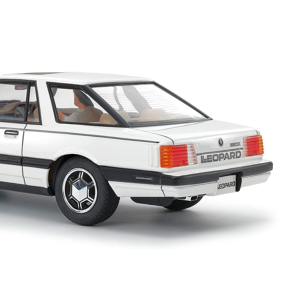 TAMIYA 1/24 Nissan Leopard 2-Door Hardtop 280X SF-L