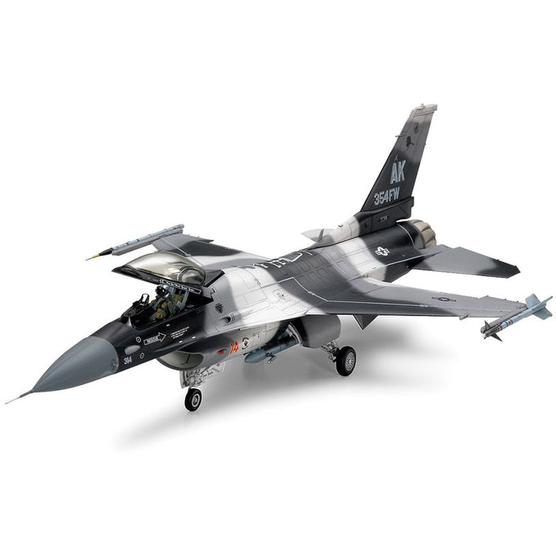 TAMIYA 1/48 F-16C/N Aggressor/Adversary