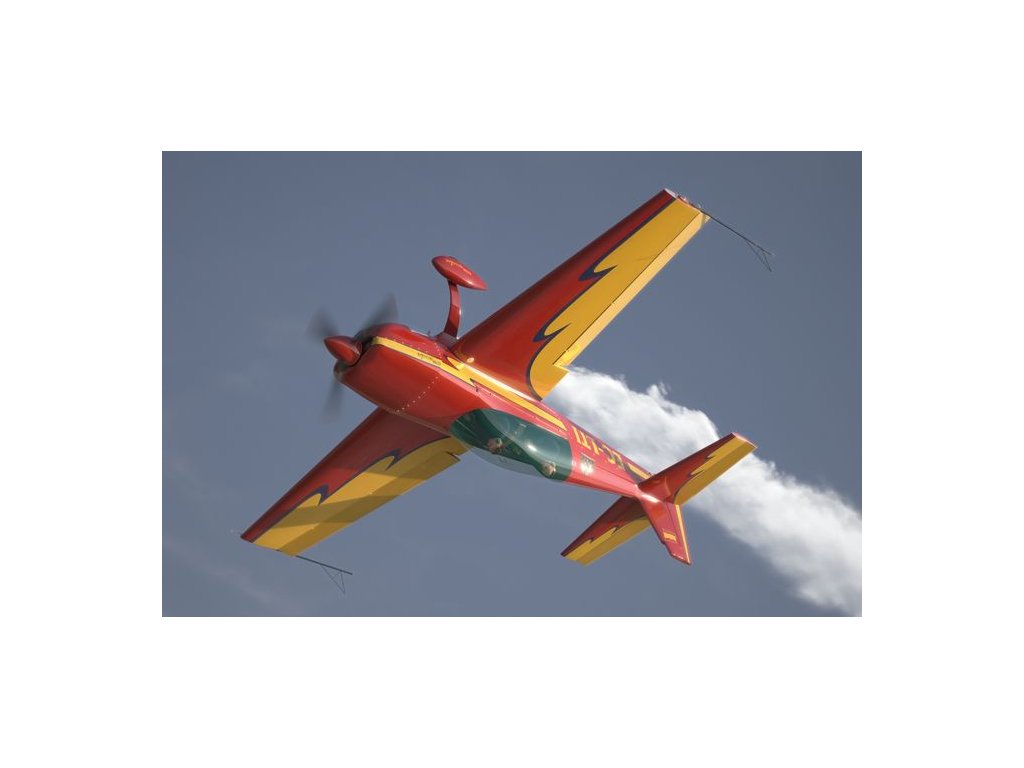 ASK 1/48 EXTRA EA300L 3 Blade Propeller Plastic Construction Kit