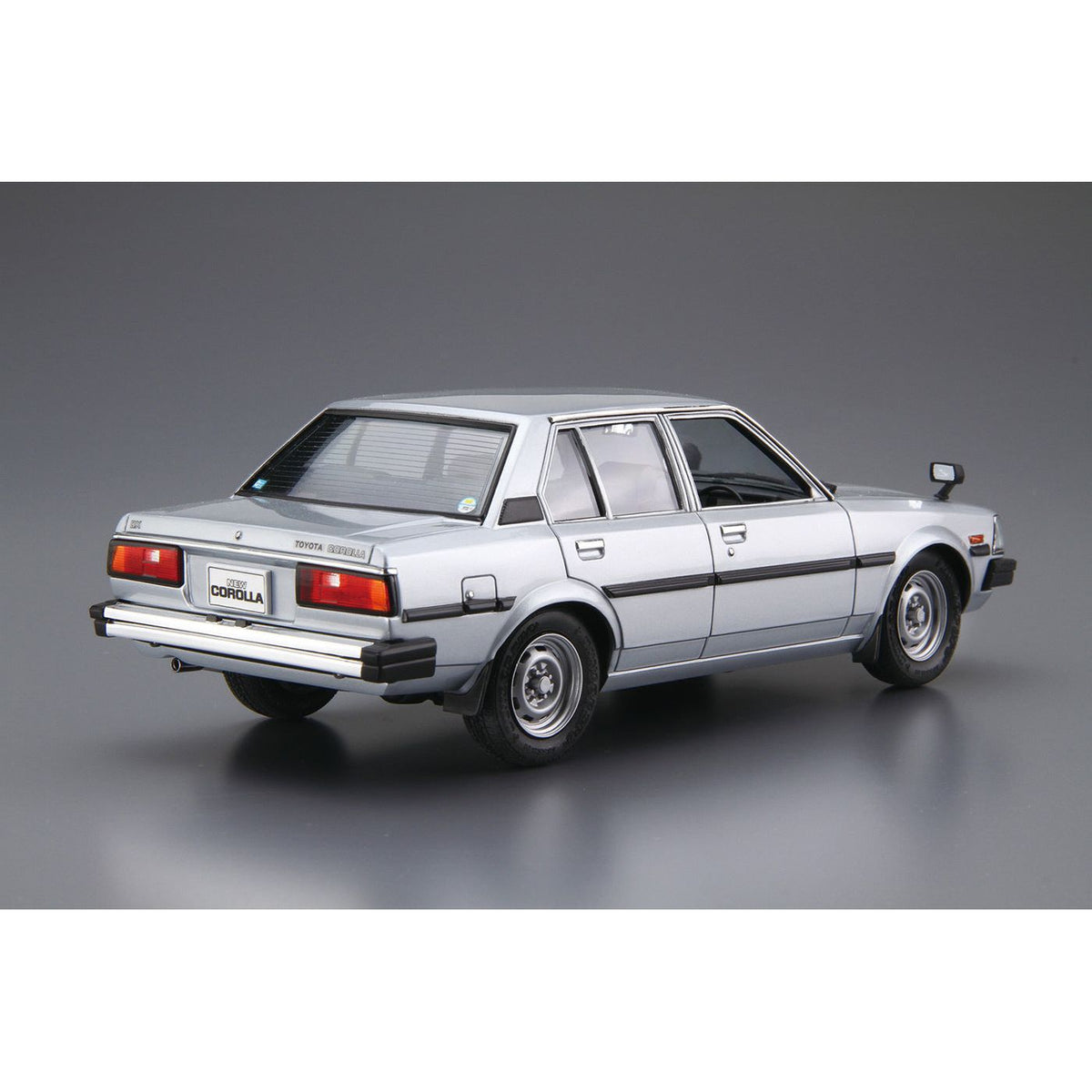 AOSHIMA 1/24 Toyota E71/70 COROLLA Sedan GT/DX '79