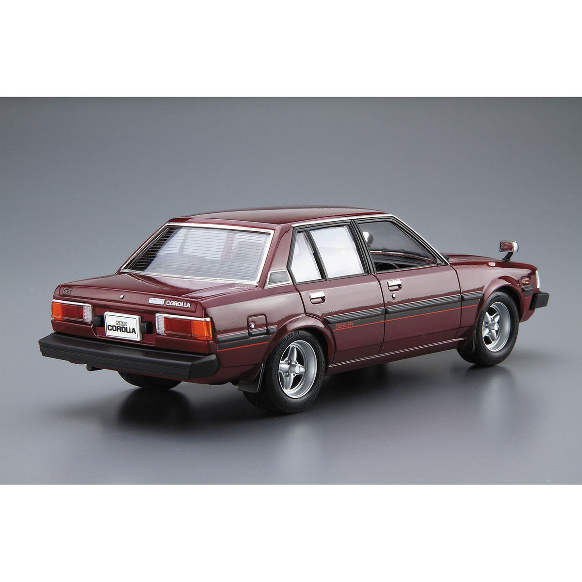 AOSHIMA 1/24 Toyota E71/70 COROLLA Sedan GT/DX '79