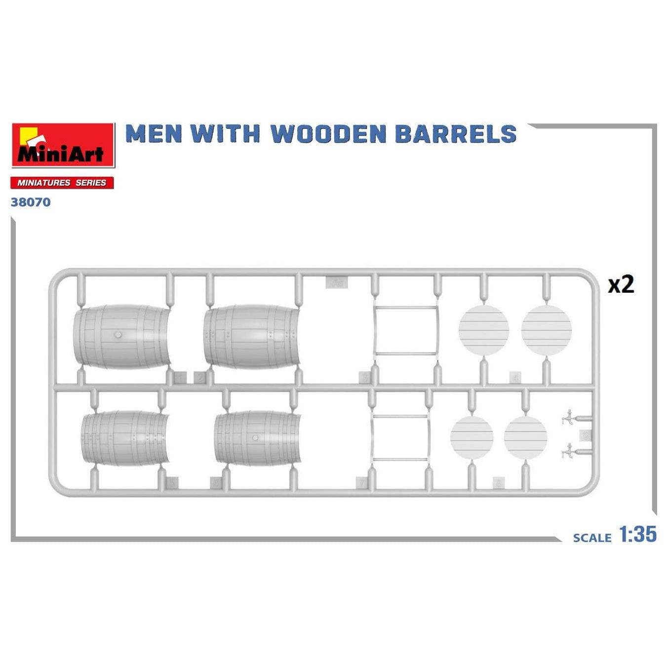 MINIART 1/35 Men with Wooden Barrels