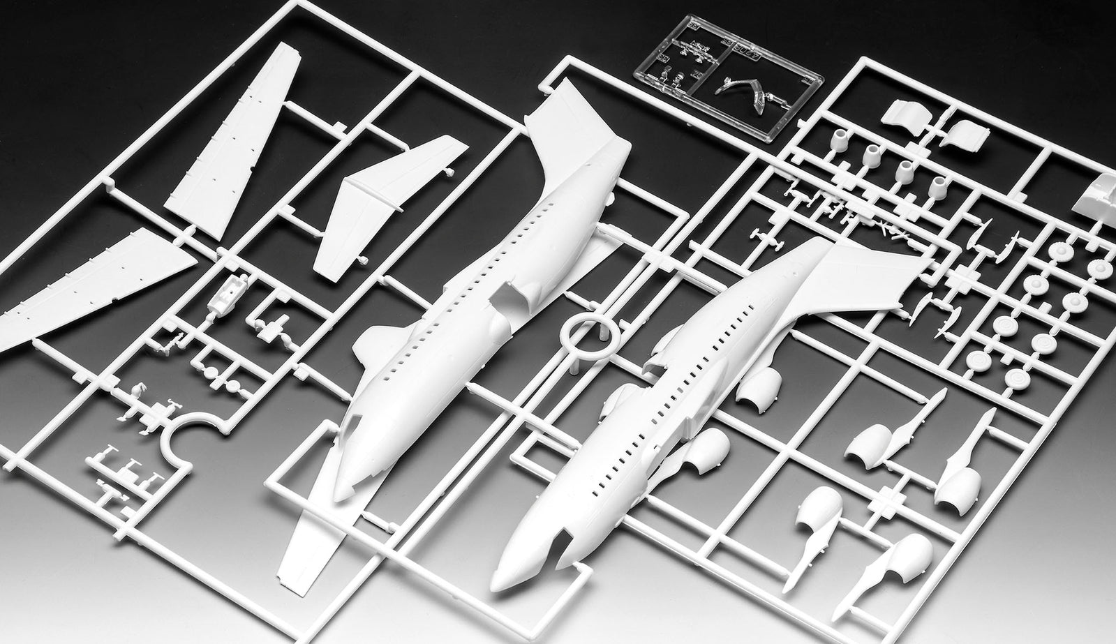 REVELL 1/144 Bae 146 (RJ85) AirUK
