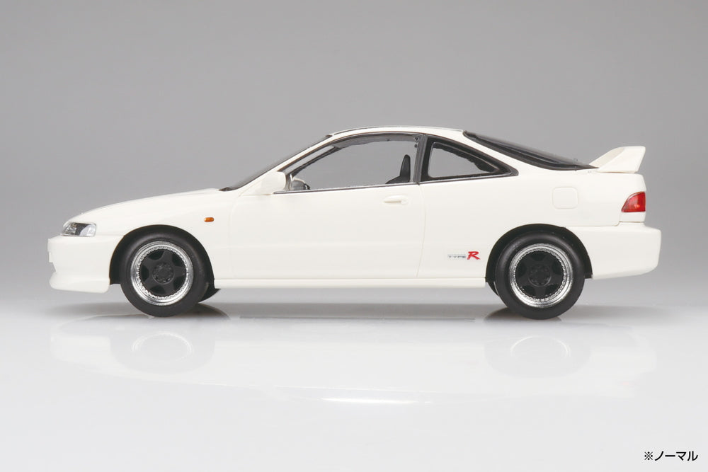 AOSHIMA 1/32 SNAP Honda DC2 Integra TYPE R Custom Wheel (Championship White)