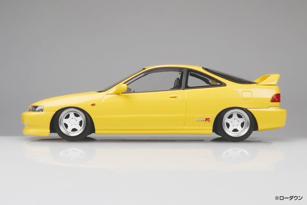 AOSHIMA 1/32 SNAP Honda DC2 Integra TYPE R Custom Wheel (Sunlight Yellow)