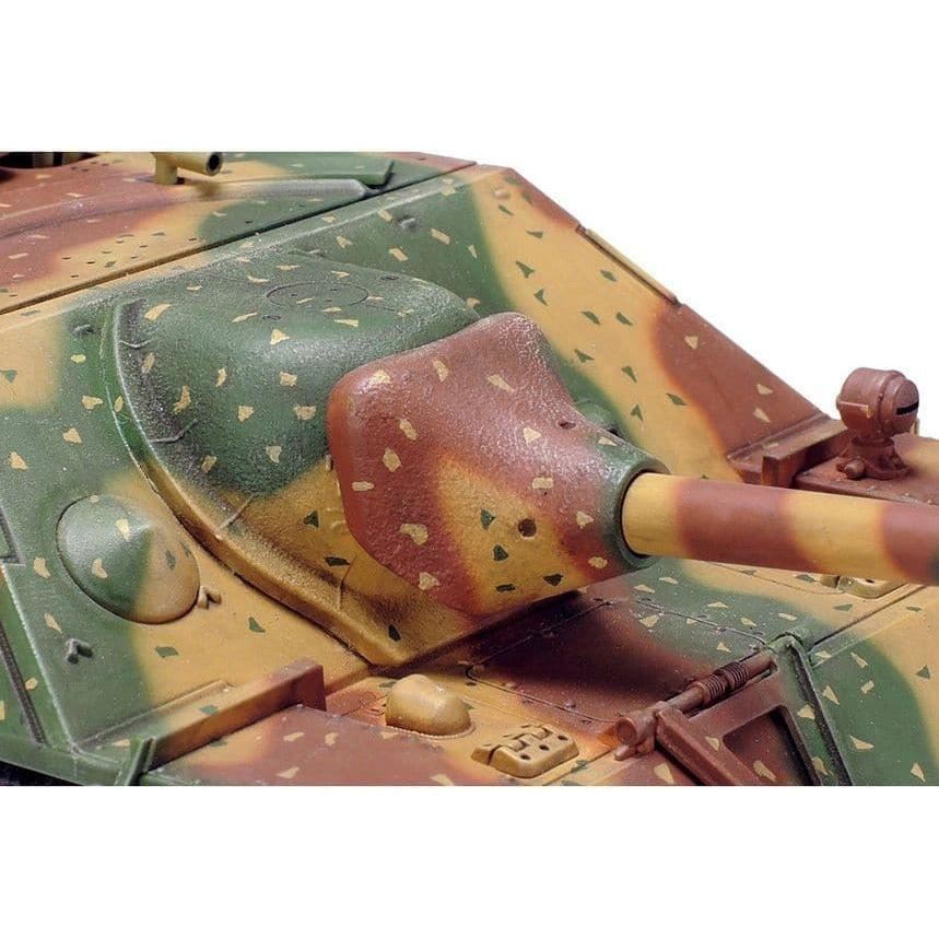 TAMIYA 1/35 German Jagdpanzer IV/70 (V) Lang (Sd. Kfz. 162/1)