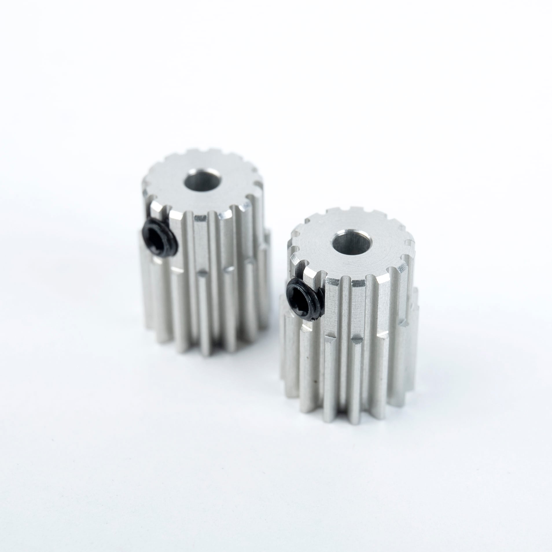 PINE BEACH Hard-Coated Pinion Gear 48 Pitch 15-Tooth for 380 Motor (Set of 2)