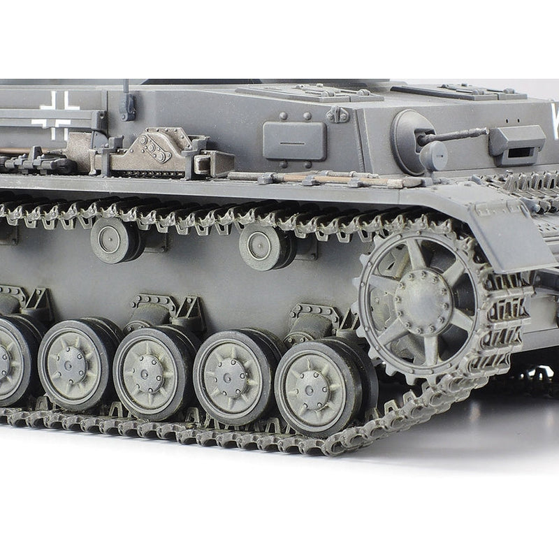 TAMIYA 1/35 Panzerkampfwagen IV Ausf. F