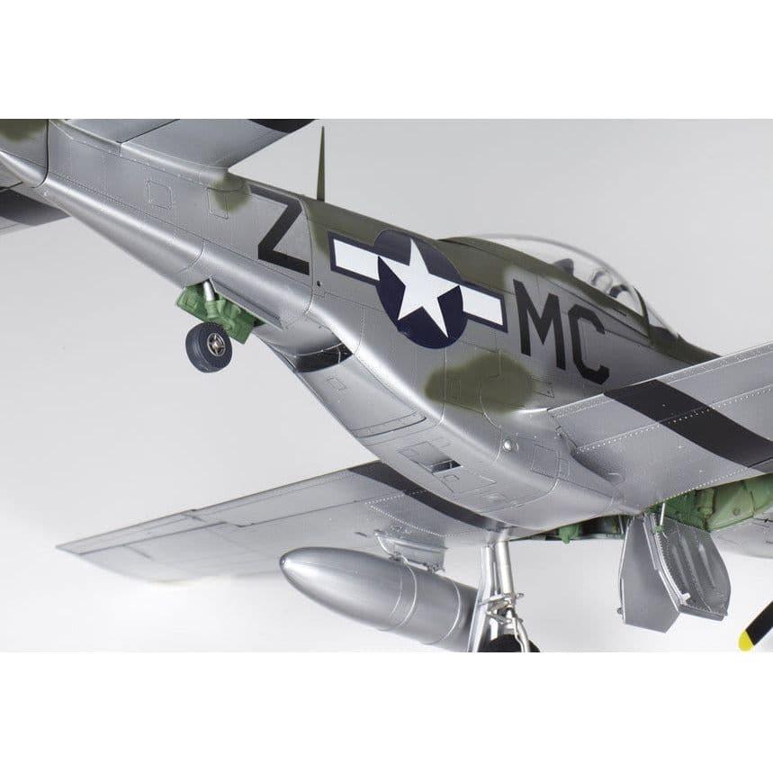 TAMIYA 1/32 North American P-51D Mustang