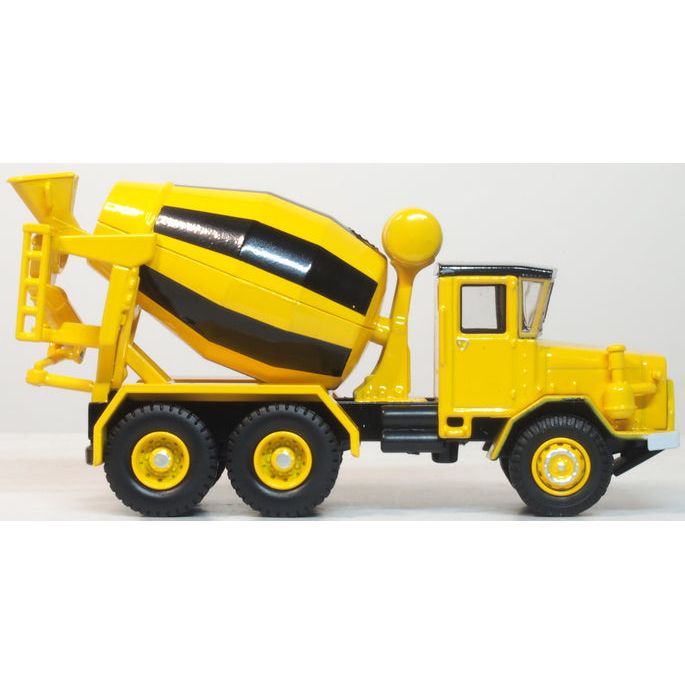 OXFORD 1/76 Yellow and Black AEC 690 Cement Mixer