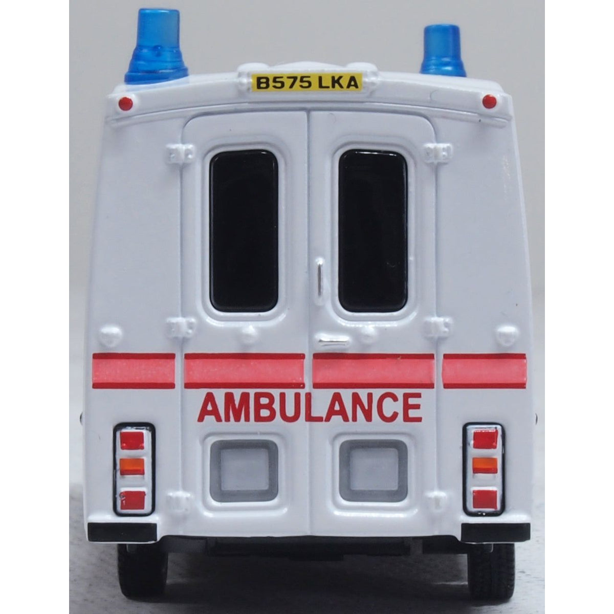 OXFORD 1/76 Bedford CF Hanlon Ambulance Merseyside Ambulance Service