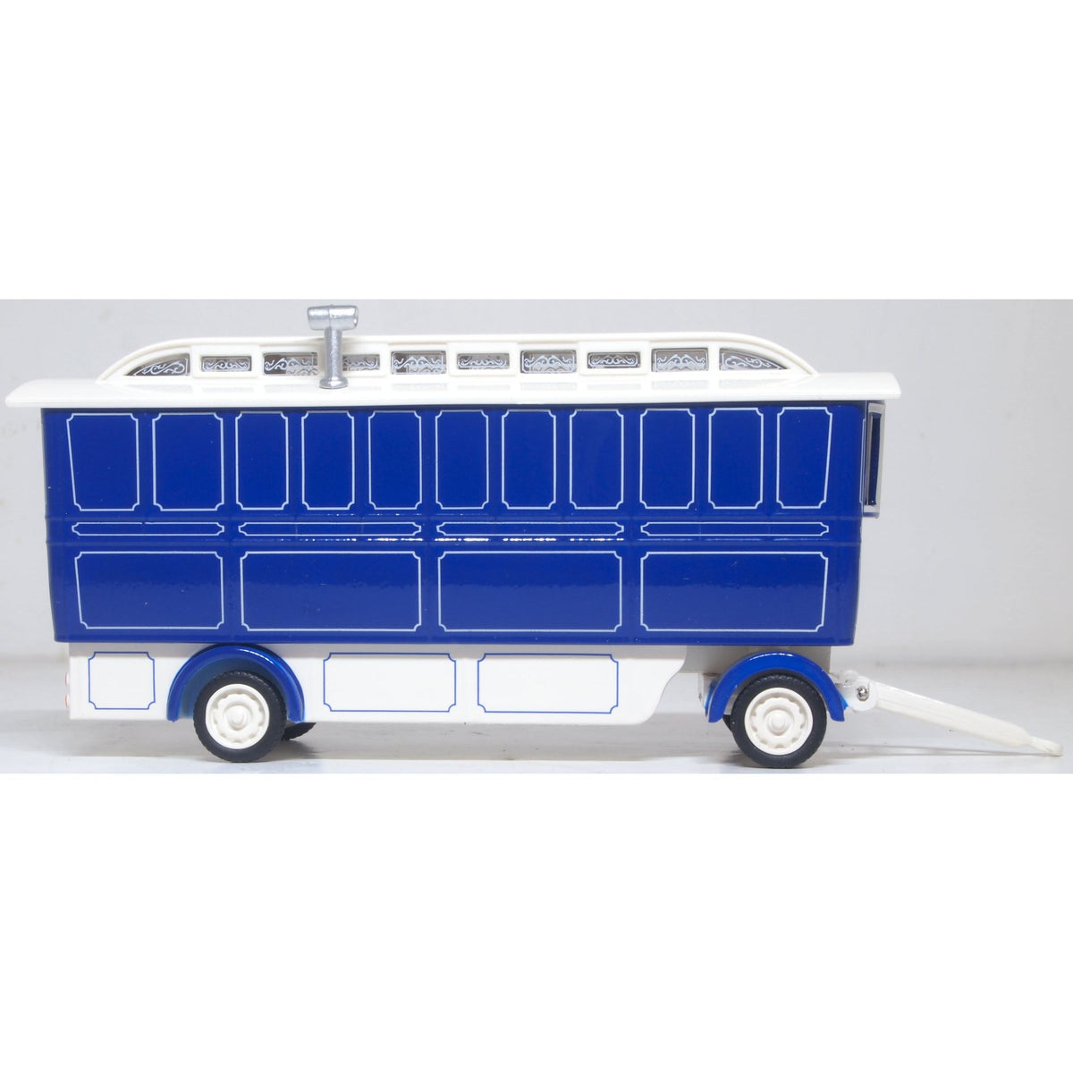 OXFORD 1/76 Showmans Caravan Blue/Cream