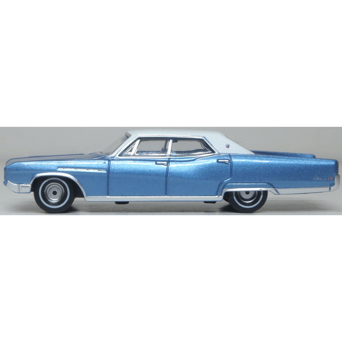 OXFORD 1/87 1968 Buick Electra 225 Medium Teal Blue Mist/Parchment